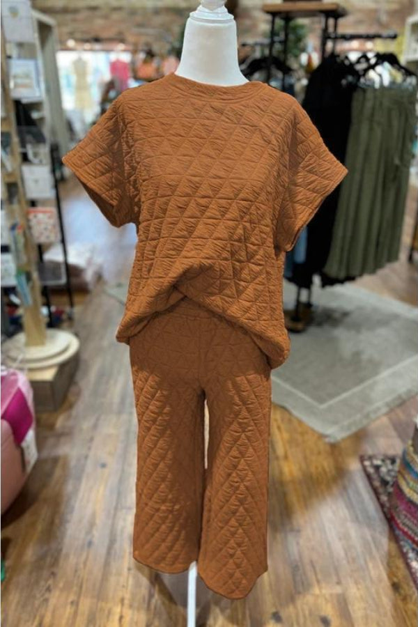 Casual quilted crew neck short-sleeved top & trousers two-piece set