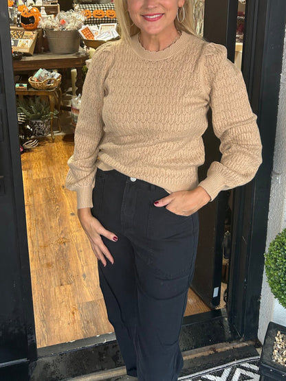 Scallop Collar Textured Top